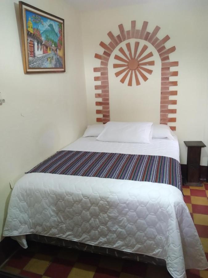 Hotel Acatenango Inn Antigua ภายนอก รูปภาพ