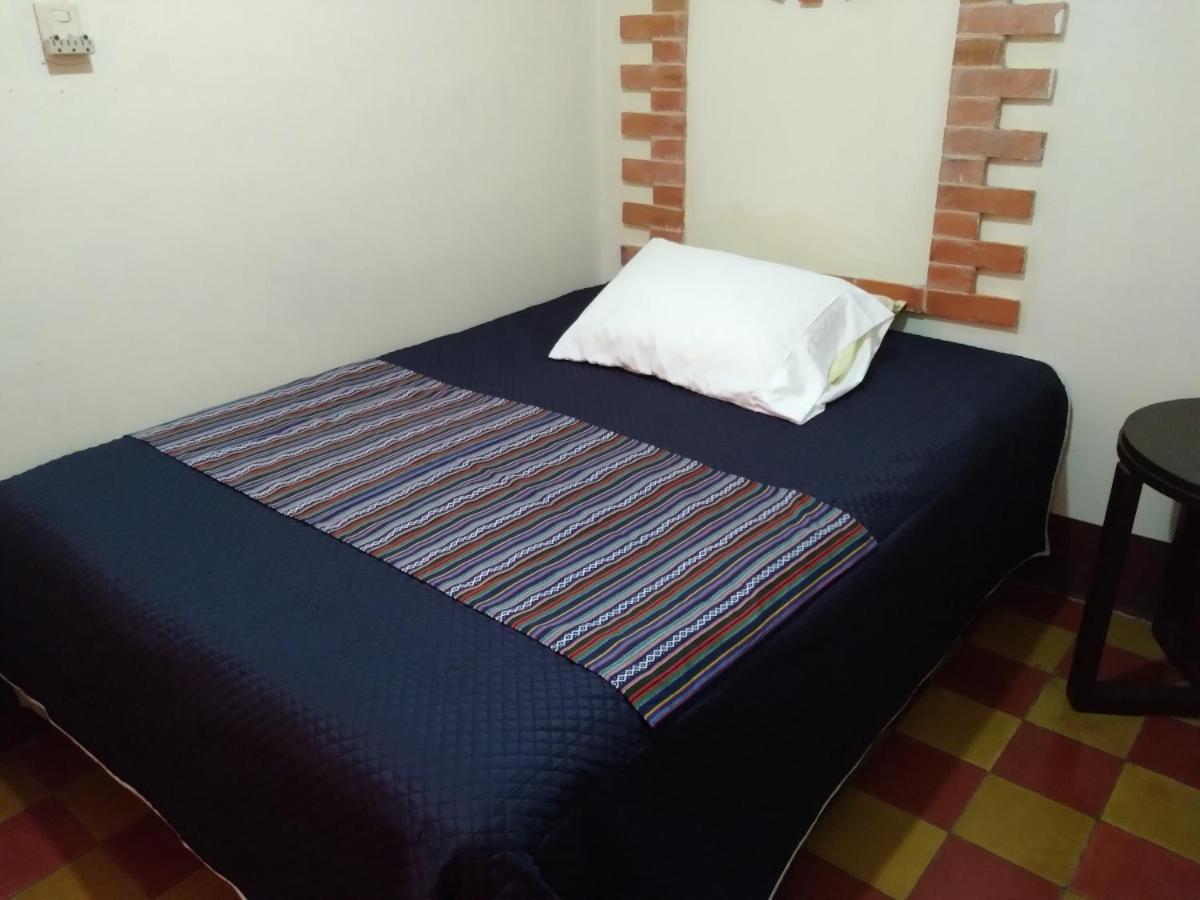 Hotel Acatenango Inn Antigua ภายนอก รูปภาพ