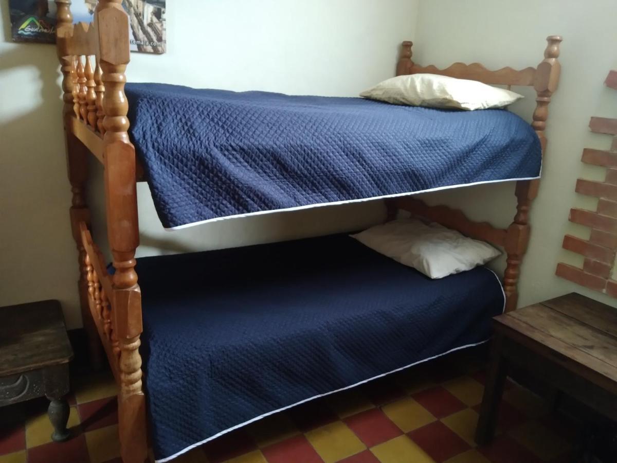 Hotel Acatenango Inn Antigua ภายนอก รูปภาพ
